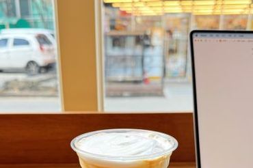 커피어때, 로봇이 만든 아인슈페너 ‘슈페너어때’ 인기